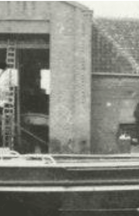 Historische foto van de beurtvaartdienst van Alblas uit 1896, het begin van het transportbedrijf.